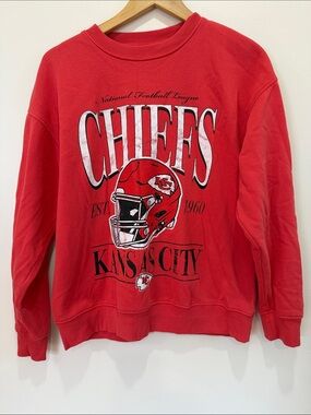 NFL Red Kansas City Chiefs Graphic Crewneck Sweatshirt